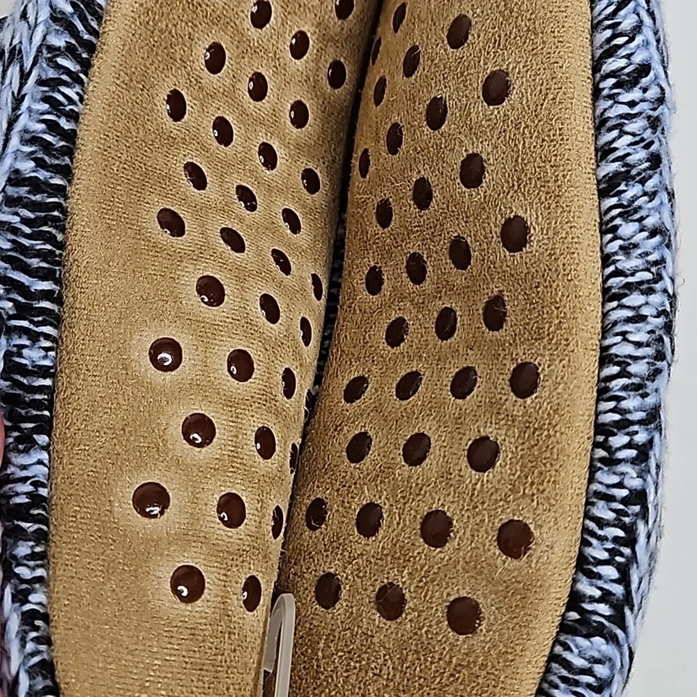 RACHEL Rachel Roy Lounge Socks With Grippers Size M/L